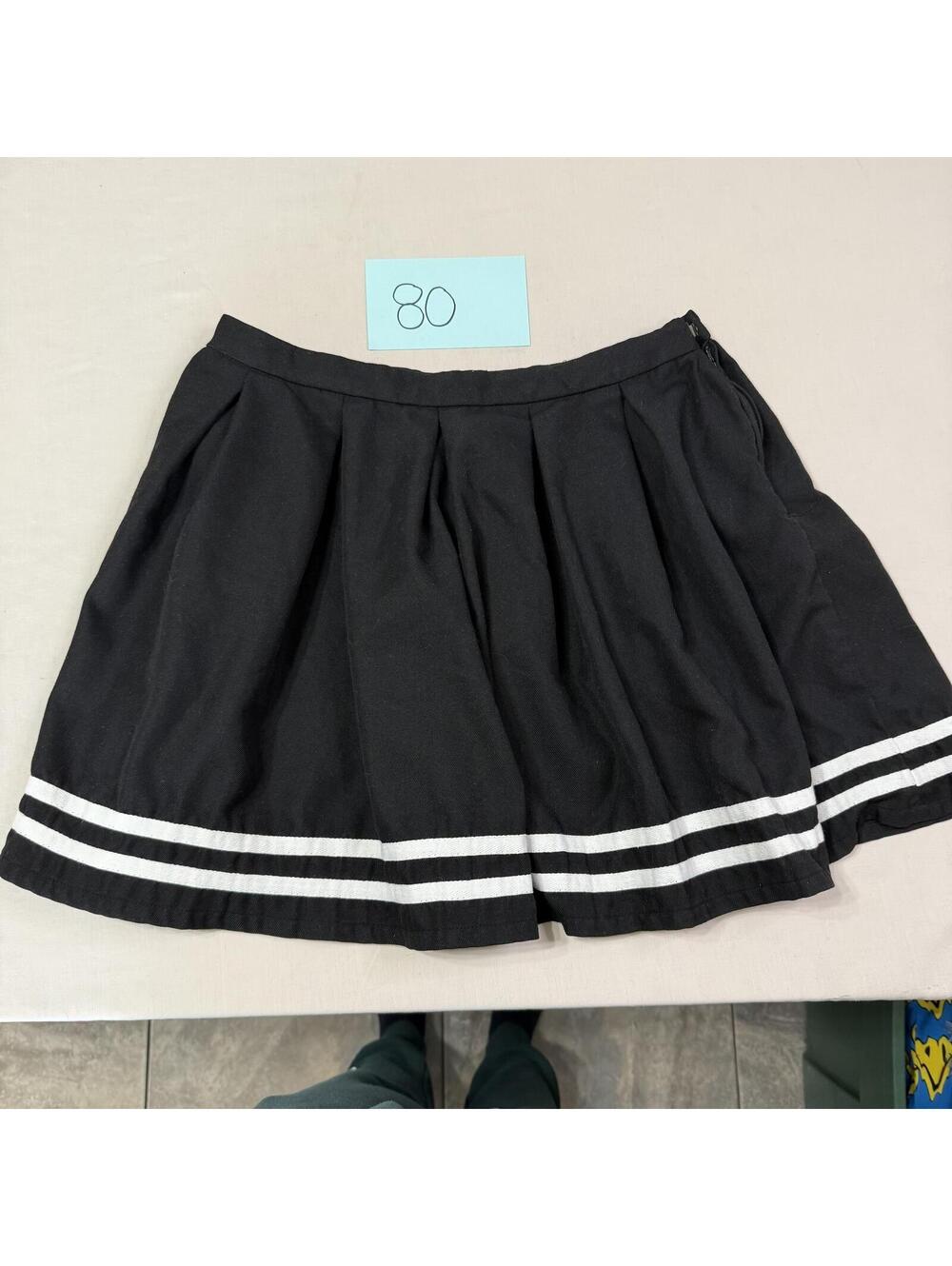 Hot Topic Black Pleated Skirt Size Large